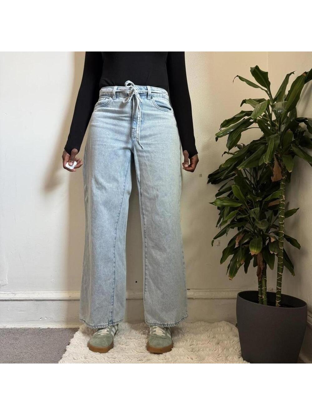 Vintage Style Buffalo Jeans High Rise Wide Leg Denim Tie Waist 28